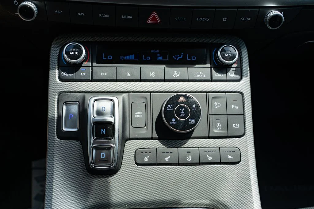 Used 2023 Gray Hyundai SEL image 19