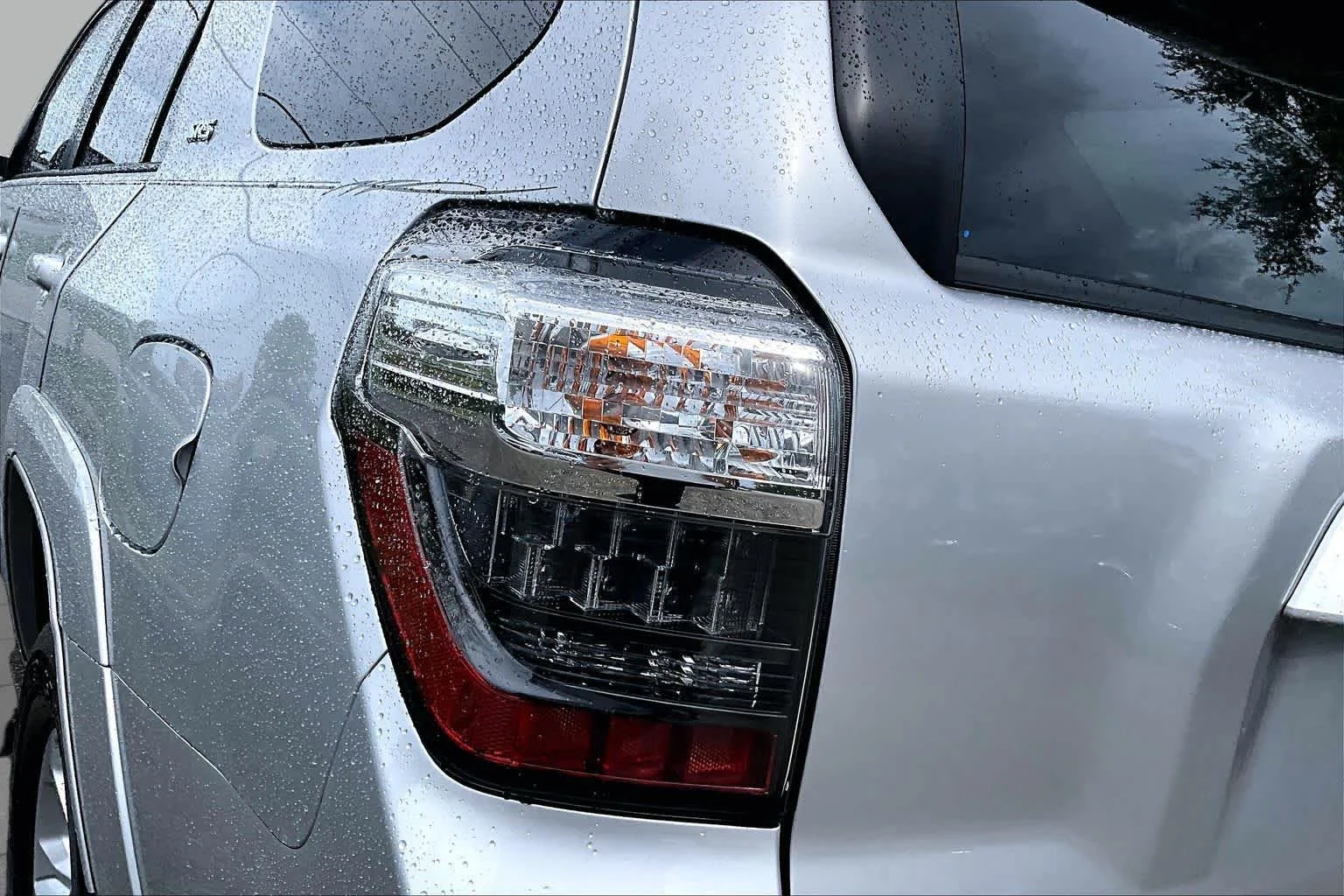 Used 2022 Classic Silver Metallic Toyota SR5 image 29
