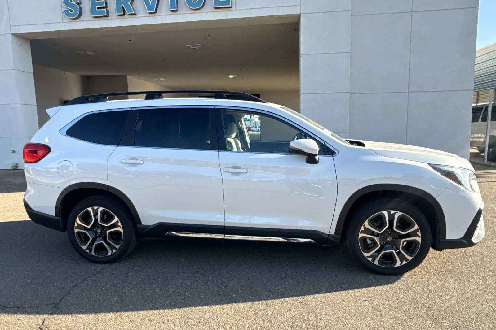 Used 2023 White Subaru Limited image 3