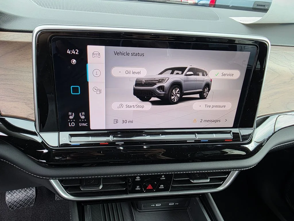 New 2026 Deep Black Pearl Volkswagen SE w/Technology image 21