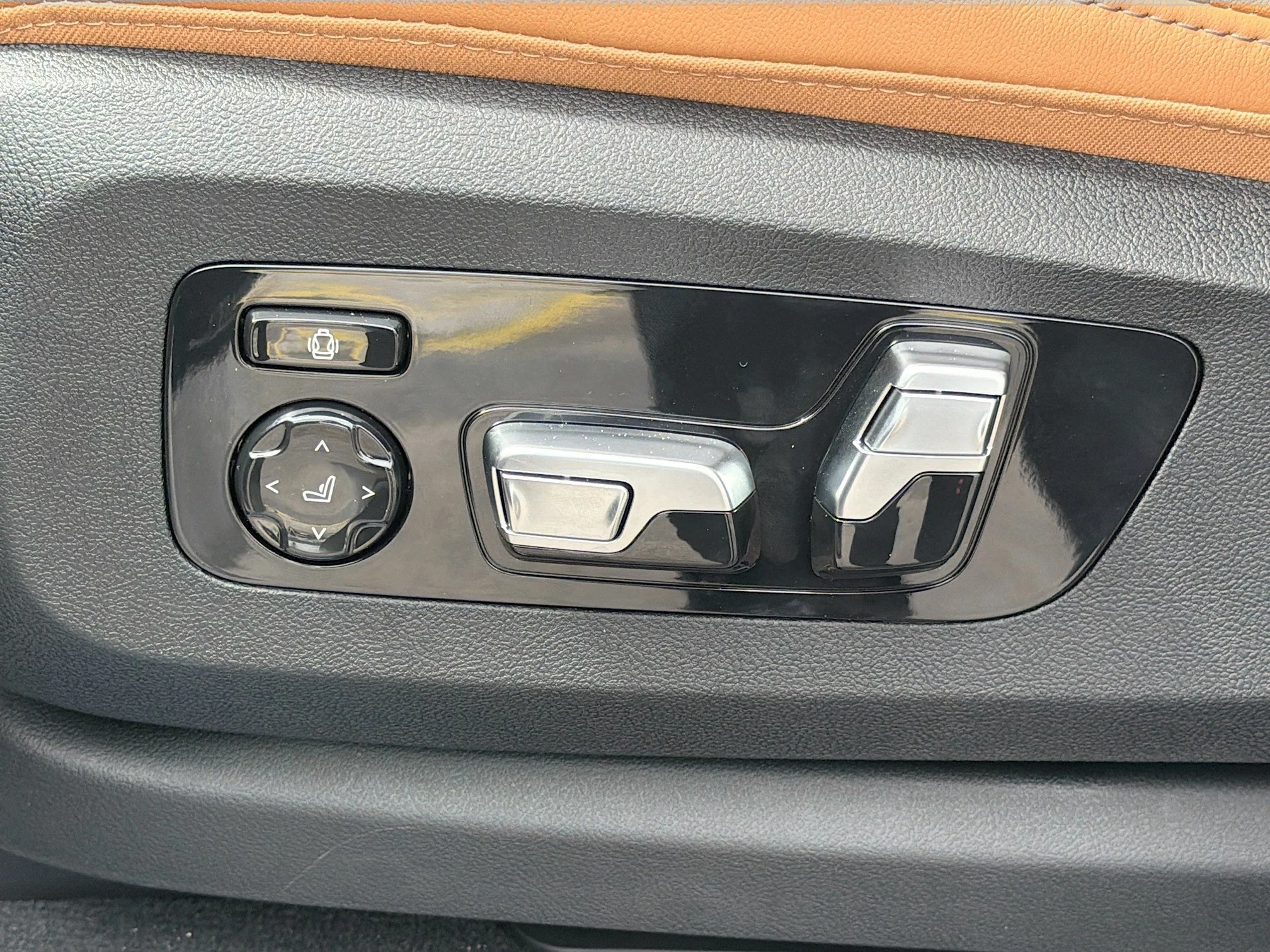 New 2026 Alpine White BMW xDrive40i image 25
