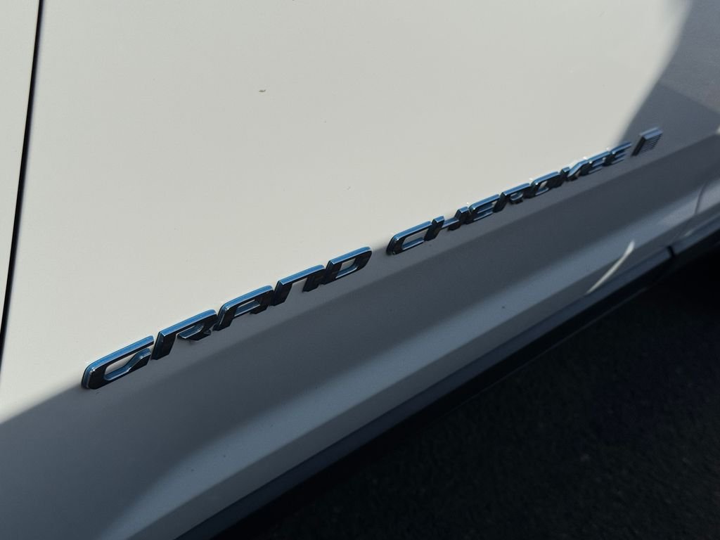 Used 2024 White Jeep 4xe image 20
