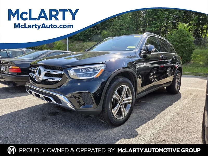 Used 2021  MERCEDES-BENZ GLC 300 image 1