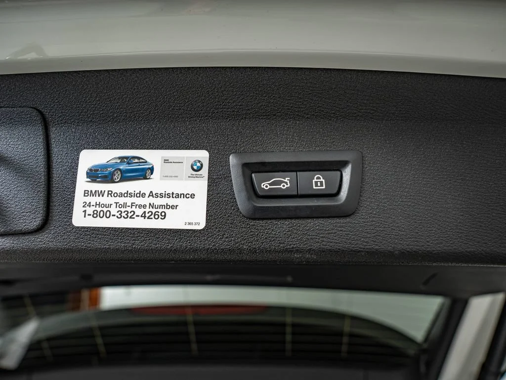 Used 2017 Alpine White BMW xDrive28i image 39