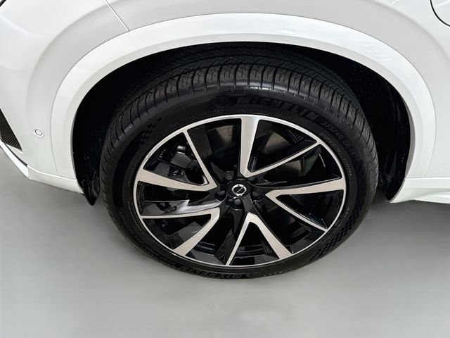 Used 2023 Crystal White Metallic Volvo Ultimate image 32