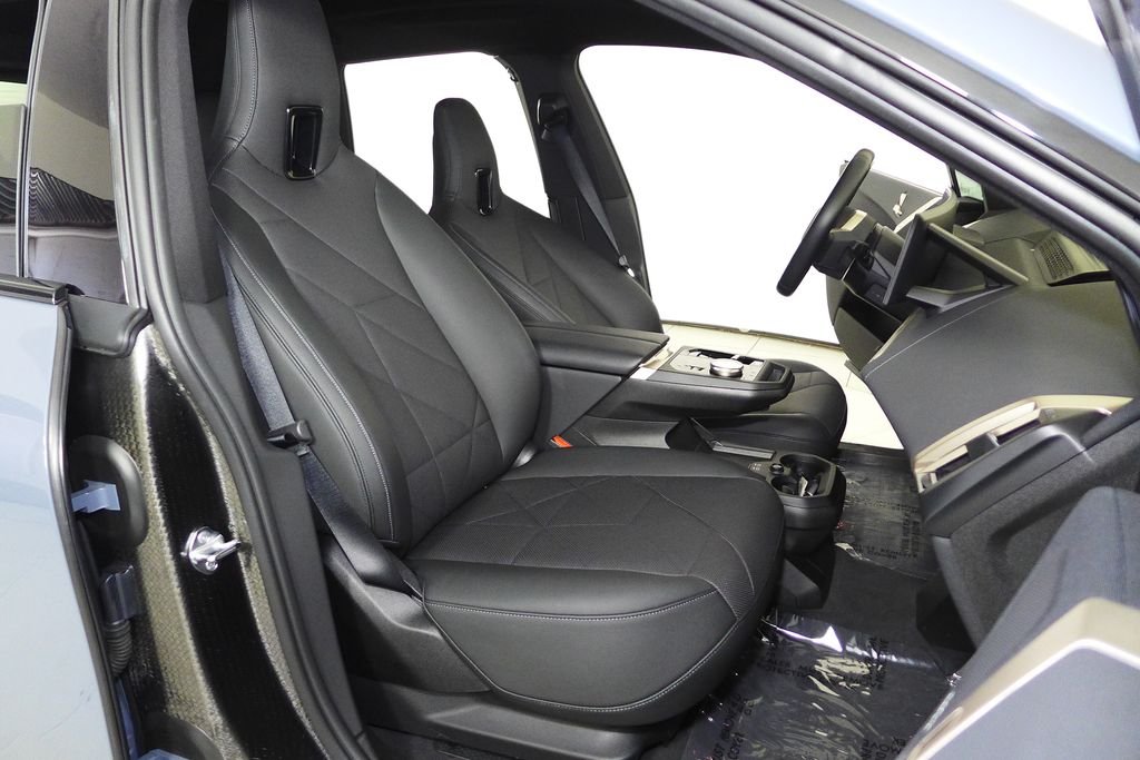 Certified Used 2024 Storm Bay Metallic BMW xDrive50 image 18