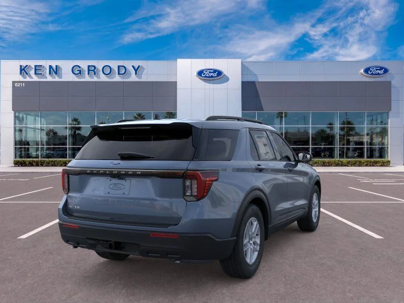 New 2026 Vapor Blue Metallic Ford Active image 8