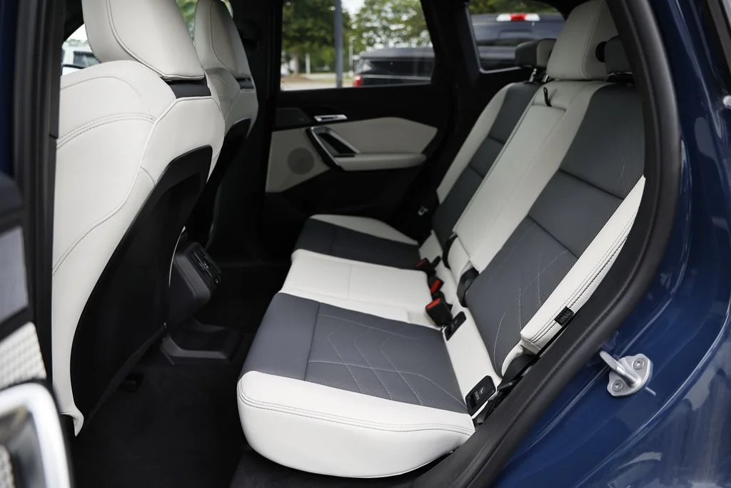 New 2026 Night Dusk Blue Metallic BMW xDrive28i image 25