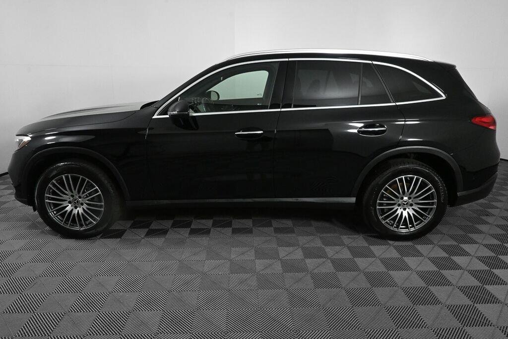 Certified Used 2025 Black Mercedes-Benz GLC 300 image 11