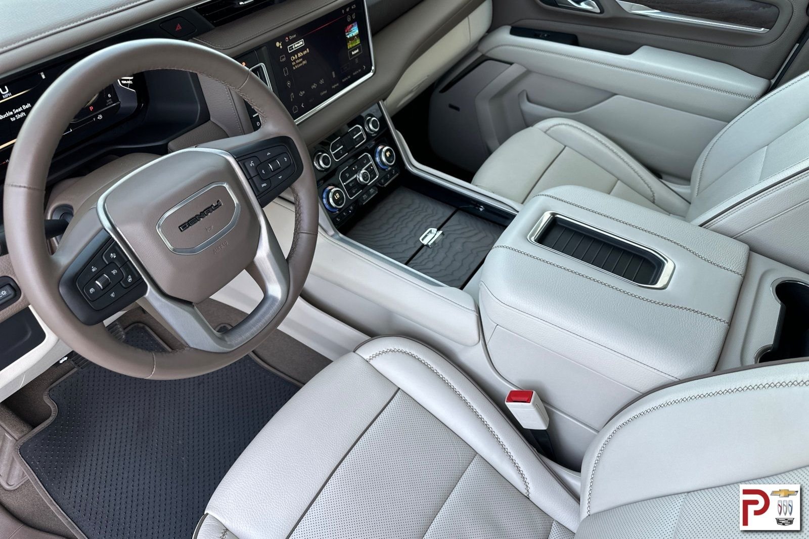 Used 2024 White GMC Denali image 10