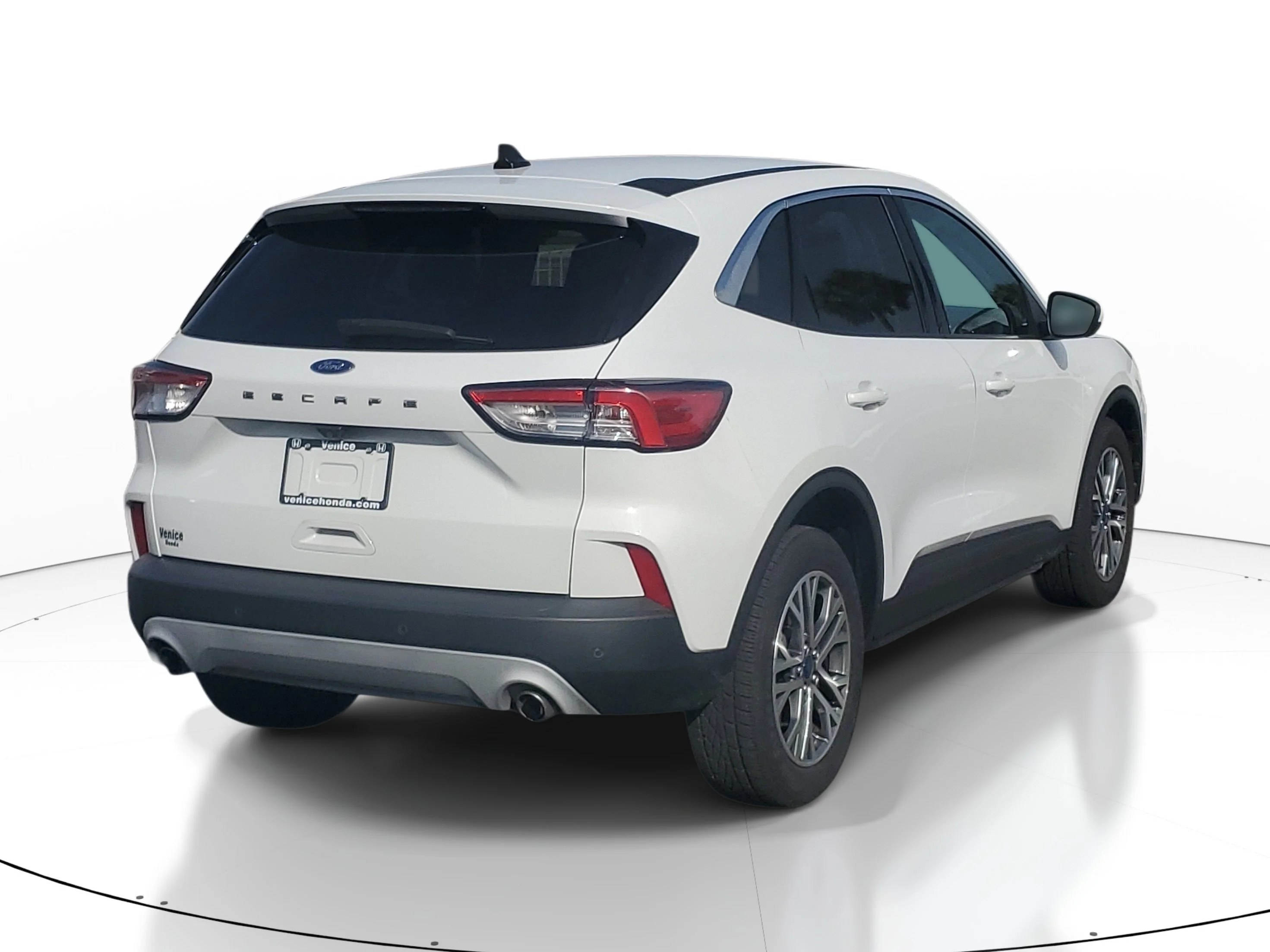 Used 2022 Oxford White Ford SEL image 5