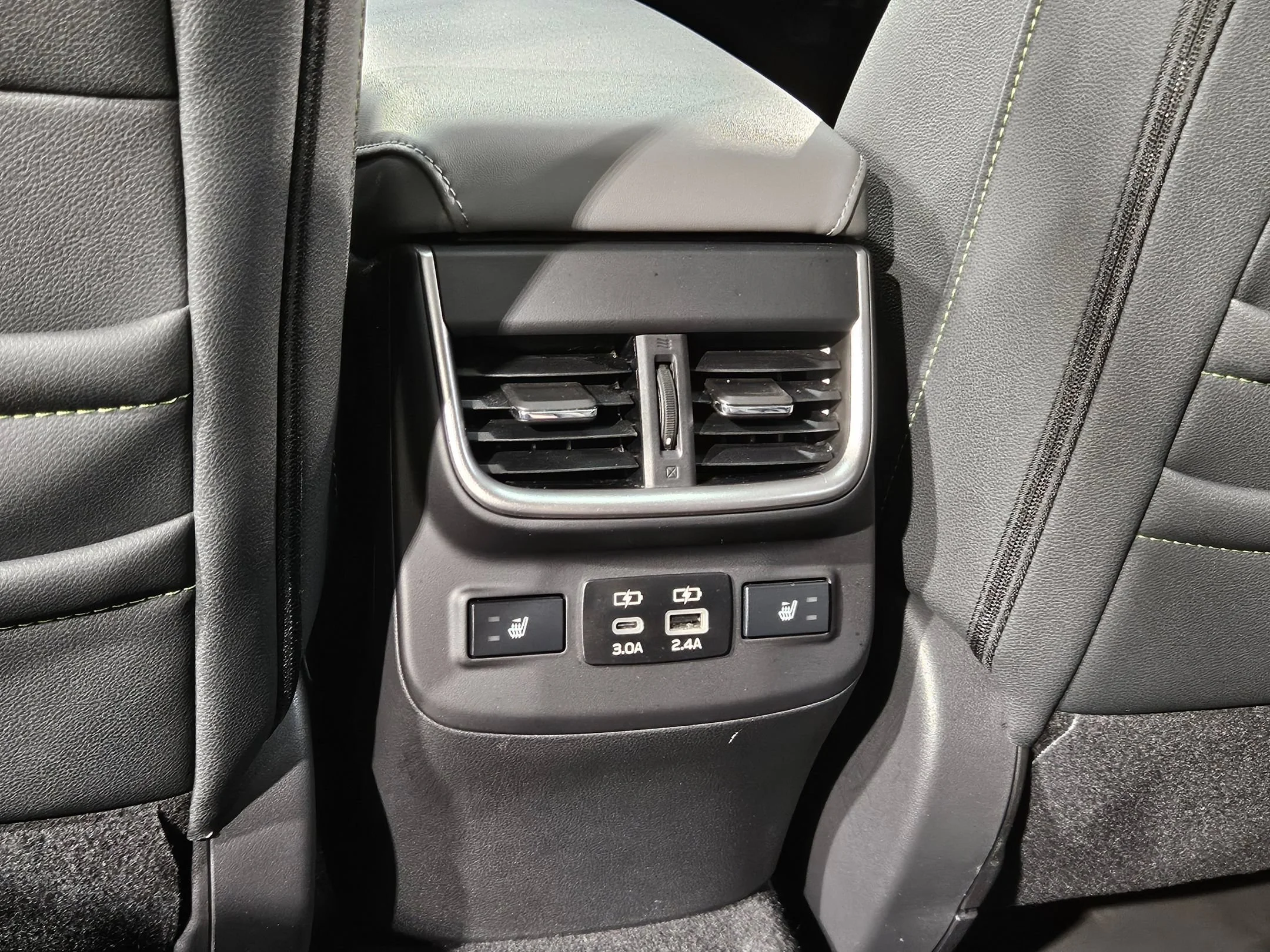 Used 2024 Crystal White Pearl Subaru Onyx Edition XT image 39