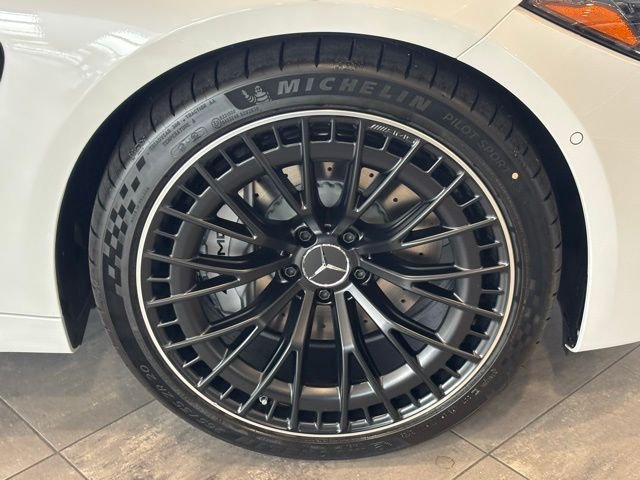 New 2026 MANUFAKTUR Moonlight White Metallic Mercedes-Benz AMG® CLE 53 4MATIC+ Cabriolet image 32