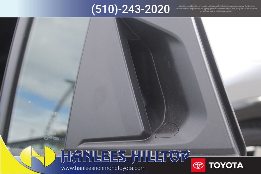 2026 Toyota Prius Plug-in Hybrid XSE - Photo 14