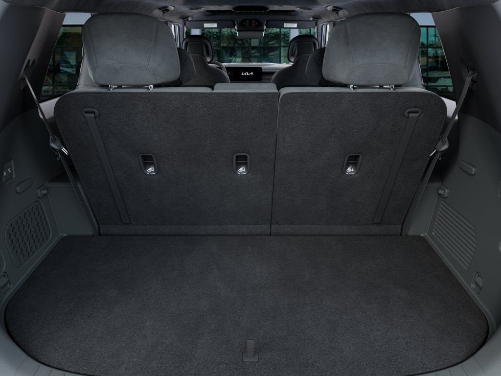 New 2027 White Kia  image 19