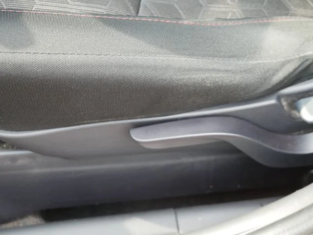 Used 2021 Red Mitsubishi 2.0 LE image 16