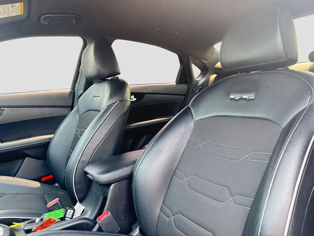Used 2023 Black Kia GT-Line image 10