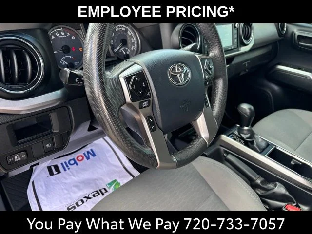 Used 2018 Red Toyota SR5 image 13