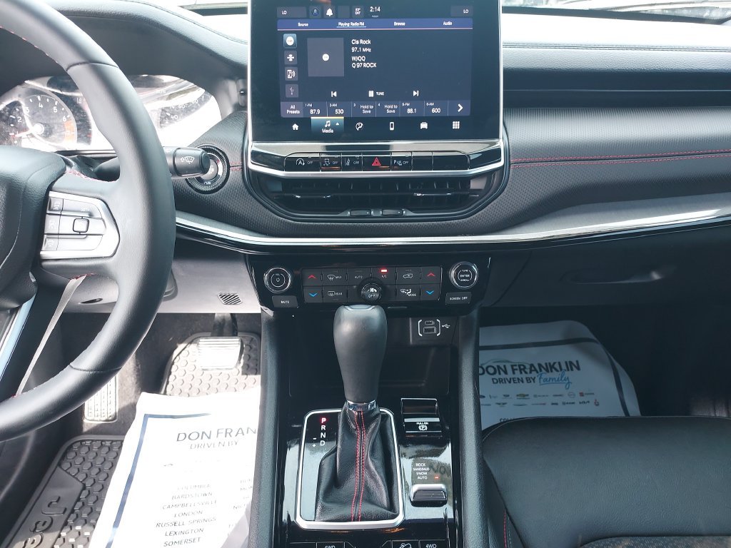 Used 2023 White Jeep Trailhawk image 20