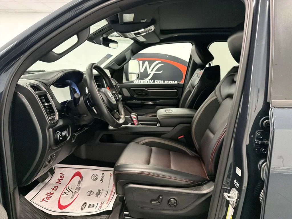 New 2026 White Knuckle Exterior Paint Dodge R/T Plus image 8