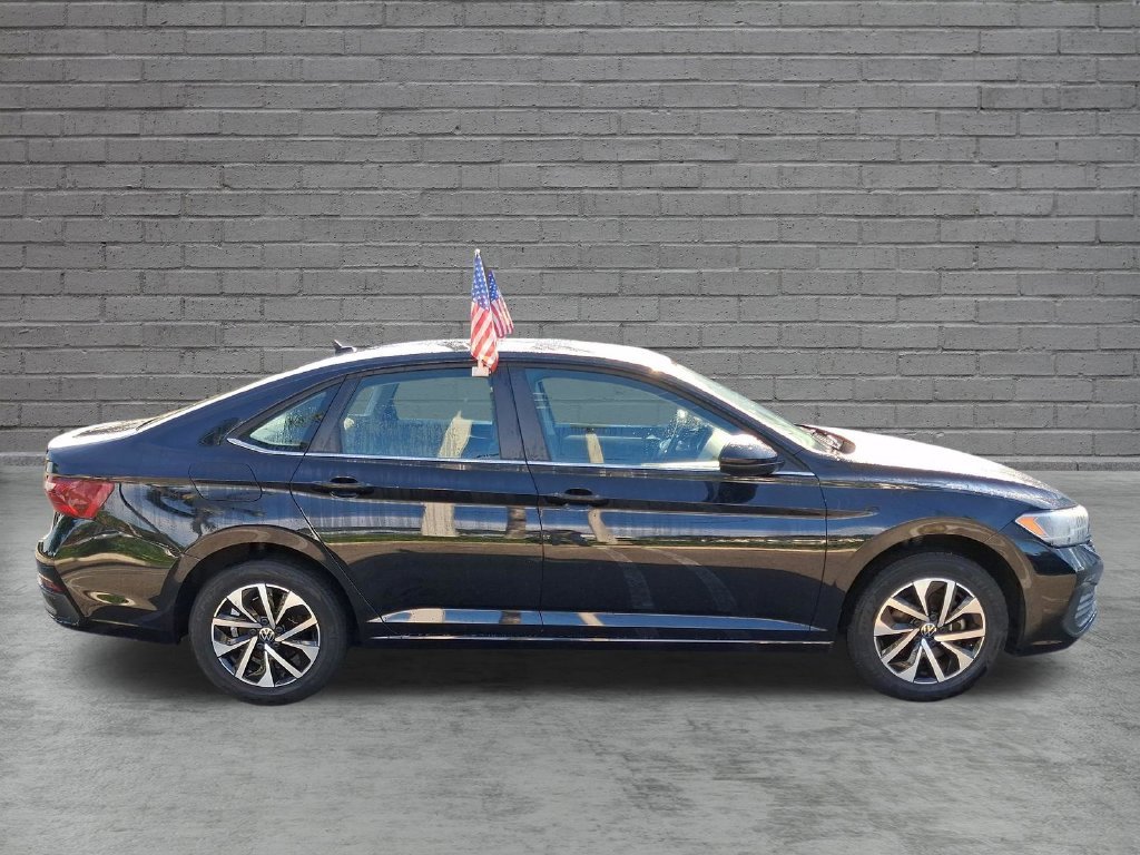 Used 2024 Black Volkswagen 1.5T S image 10