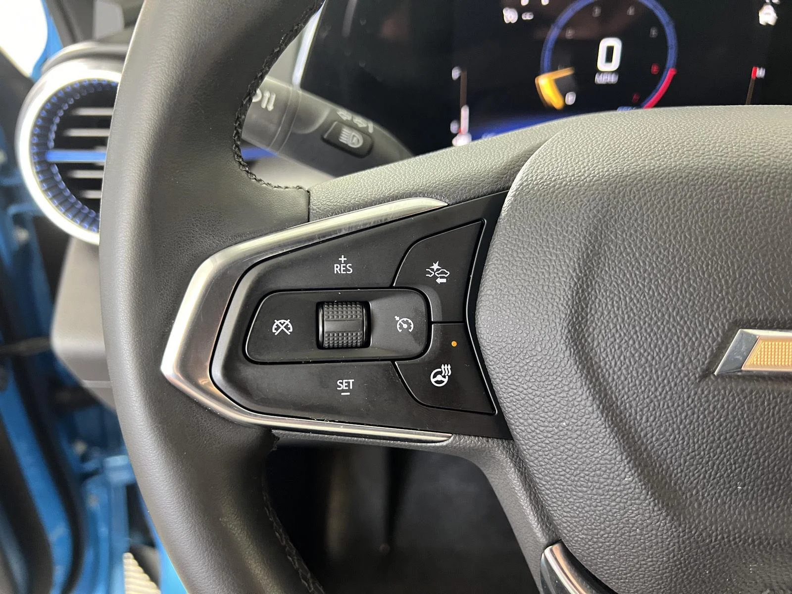 Used 2025 Marina Blue Metallic Chevrolet LT image 8