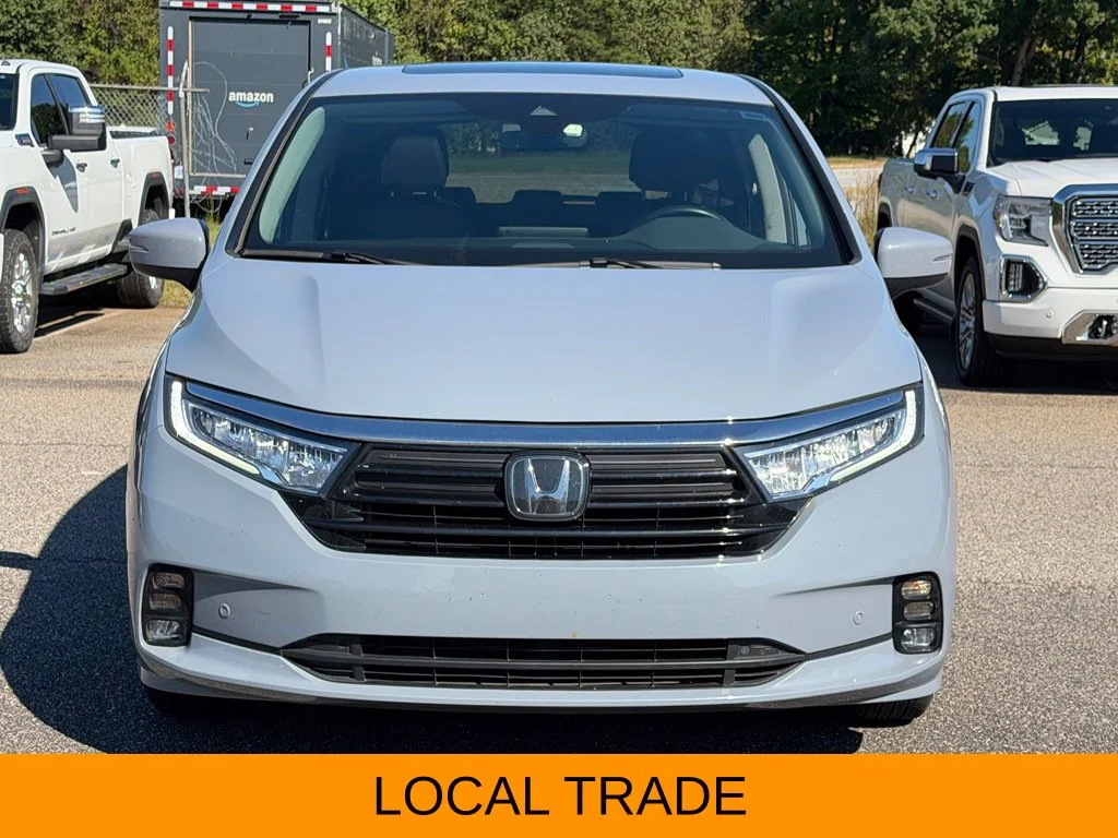 Used 2024  Honda Touring image 2