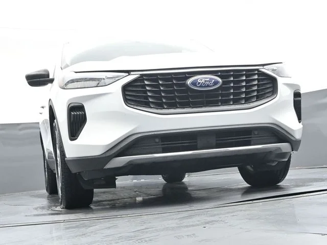 Used 2023 White Ford Active image 44