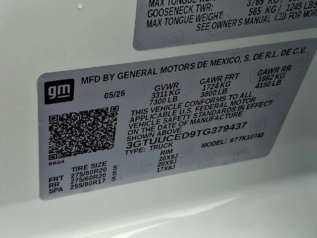 New 2026 Summit White GMC Elevation image 21