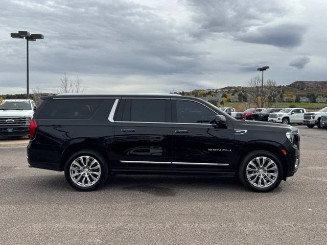 Used 2024 Onyx Black GMC Denali image 6