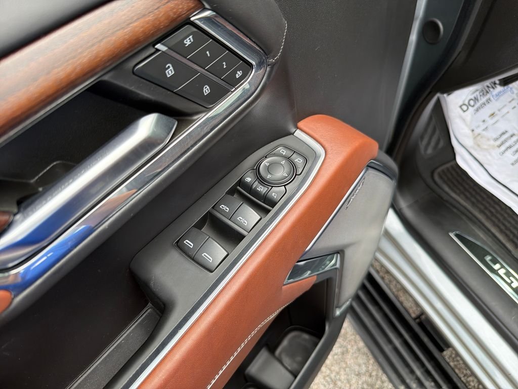 Used 2024 Silver GMC Denali Ultimate image 11