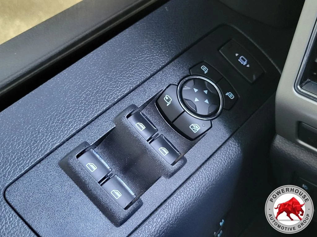 Used 2022 Red Ford Lariat image 27