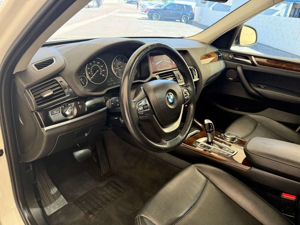 Used 2016 White Metallic BMW xDrive28i image 32