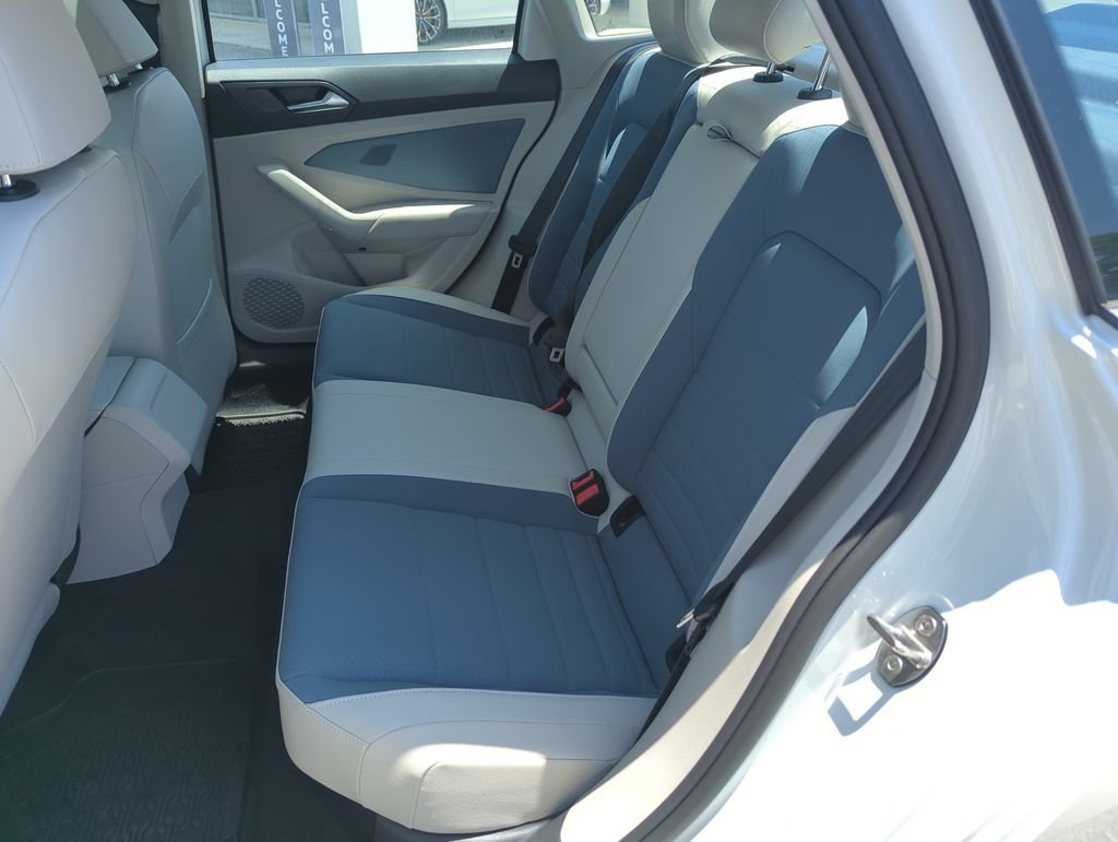 New 2026 White Volkswagen 1.5T SE image 30