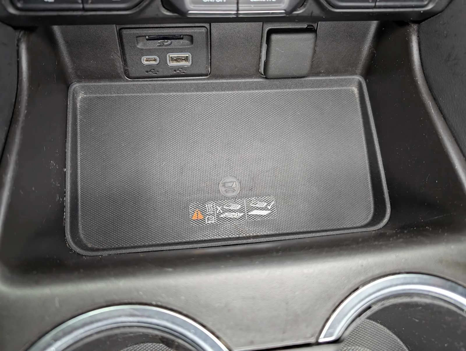 Used 2021 Shadow Gray Metallic Chevrolet RST image 31