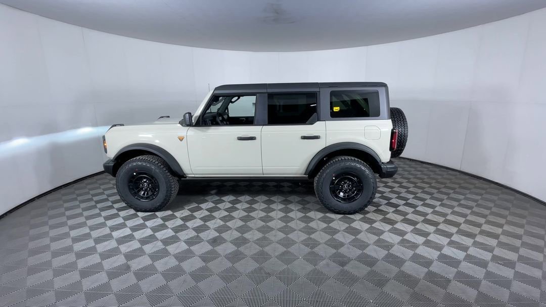 New 2026 Desert Sand Ford Badlands image 5