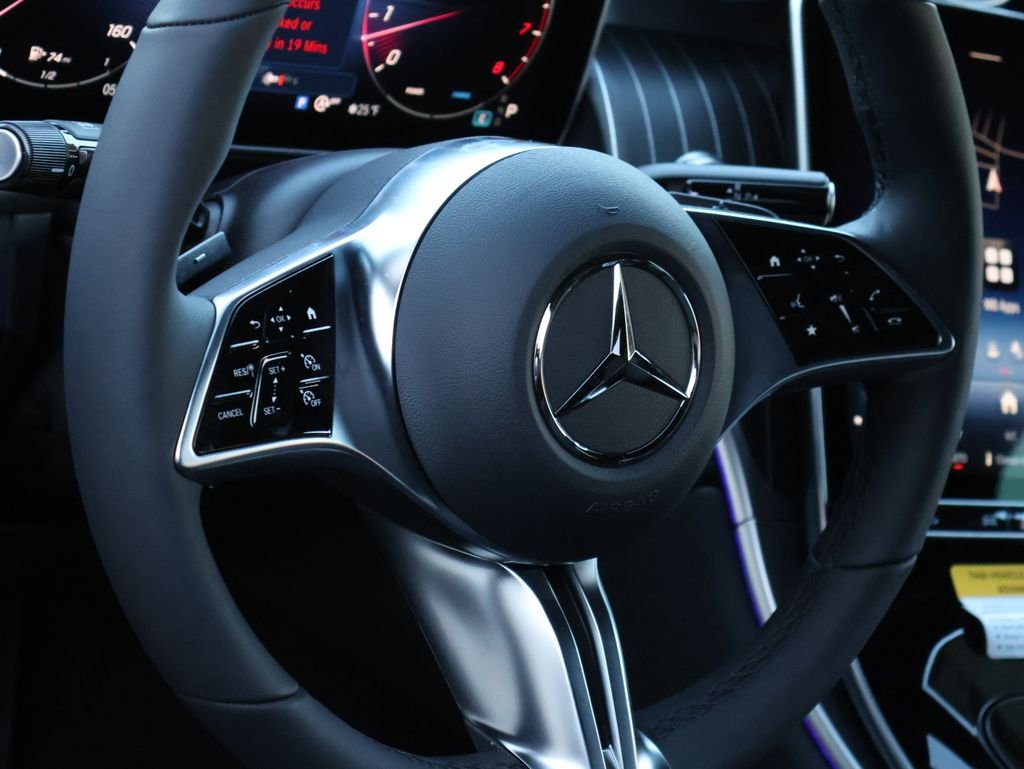 New 2026 Black Mercedes-Benz GLC 300 image 20