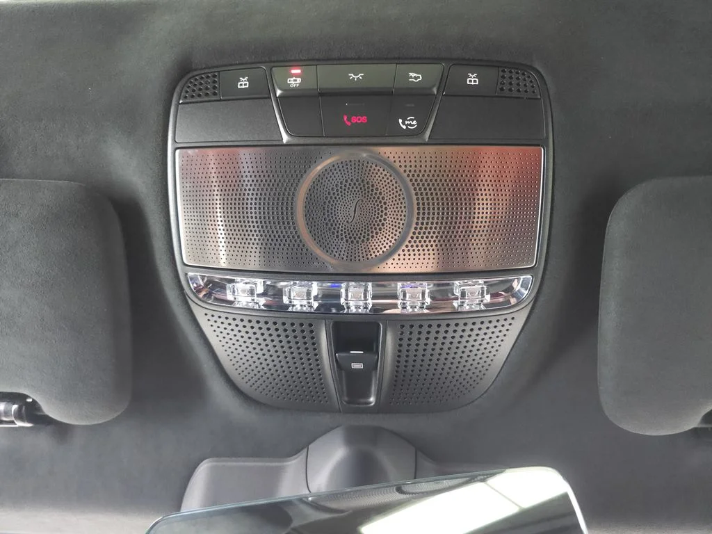 Certified Used 2025 MANUFAKTUR Moonlight White Magno Mercedes-Benz G 63 AMG® image 26