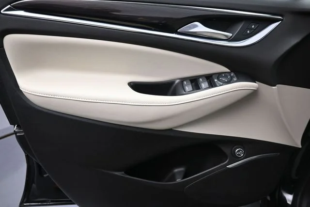 Used 2019 Black Buick Essence image 16
