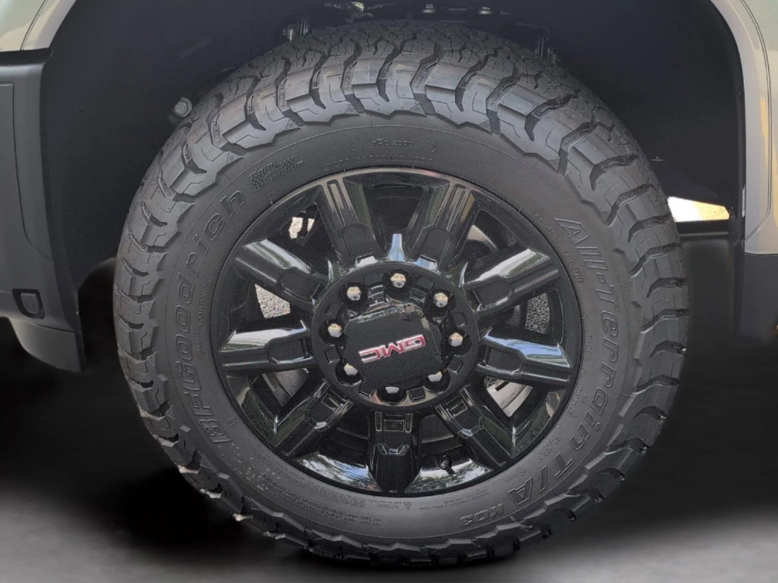 New 2026 Sterling Metallic GMC AT4 image 36