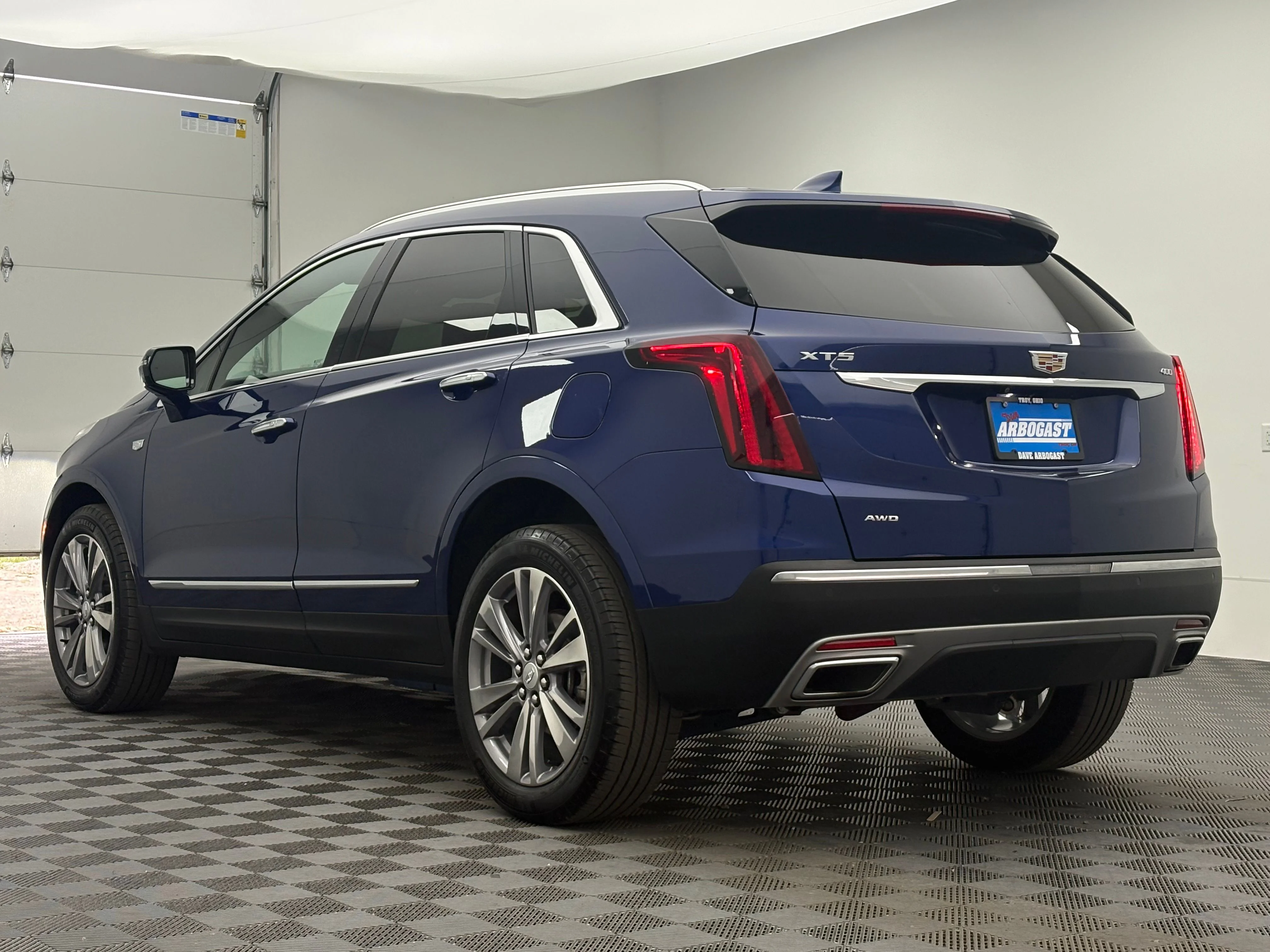 Used 2025 Opulent Blue Metallic Cadillac Premium Luxury image 12