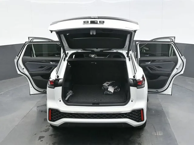 New 2026 White Volkswagen 2.0T SEL R-Line Turbo image 27