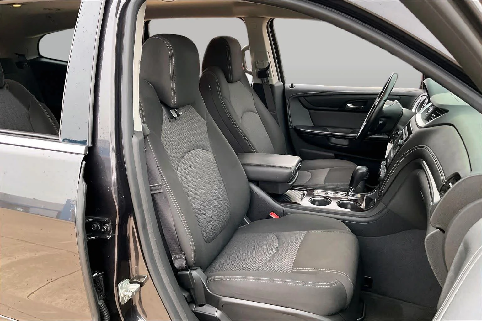 Used 2016 Tungsten Metallic Chevrolet LT image 9