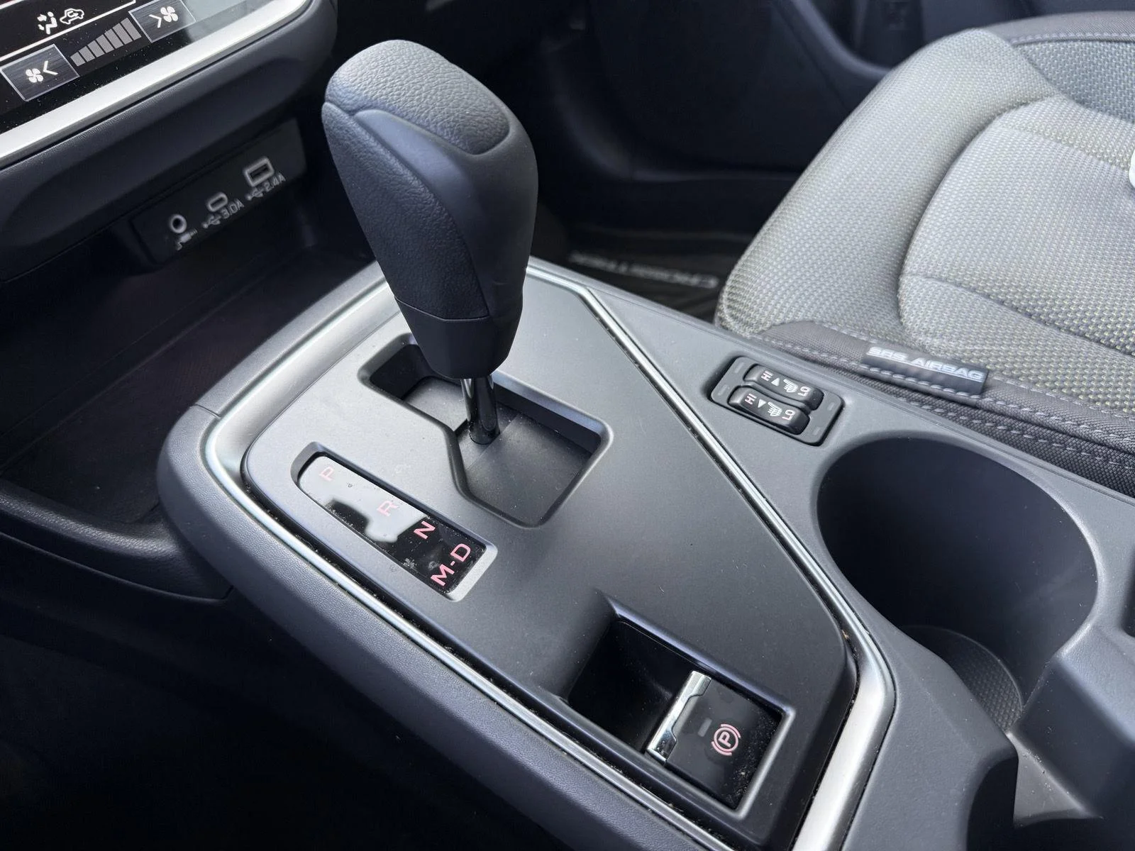Used 2024 Ice Silver Metallic Subaru Premium image 19