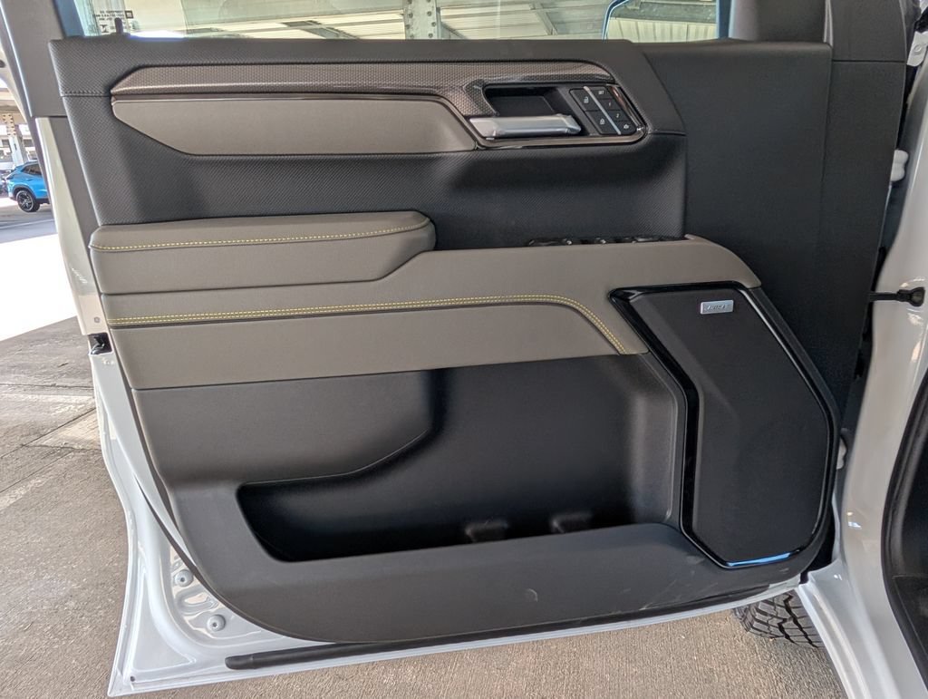 2026 Chevrolet Silverado 1500 ZR2 - Photo 12