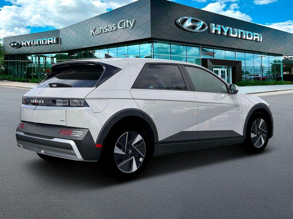 New 2026 Cyber Gray Hyundai SE image 8