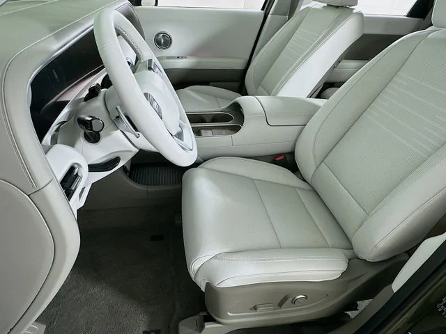 New 2026 Silver Hyundai Limited image 9