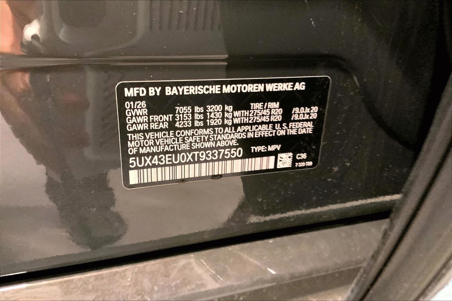 Used 2026 Gray Metallic BMW xDrive50e image 4