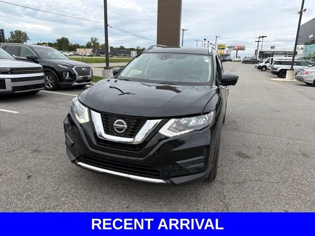 Used 2019 Black Nissan SV image 5