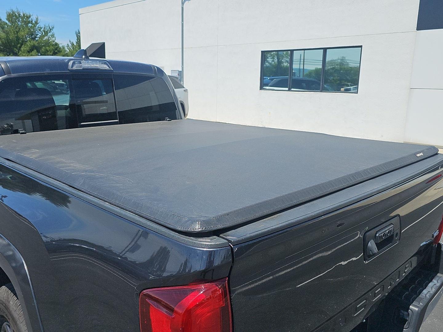 Used 2022 Magnetic Gray Metallic Toyota SR5 image 20